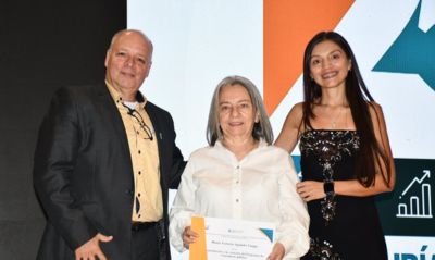 Contaduría Pública celebra 25 años de transform...