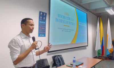 Encuentro con expertos fortalece Ingeniería de Sistemas