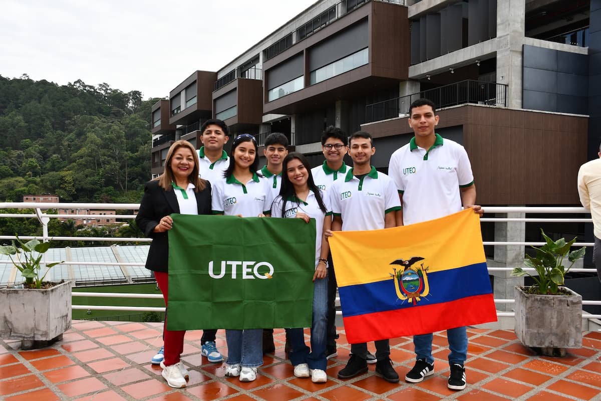 Estudiantes_de_la_Universidad_Tecnica_Estatal_de_Quevedo_UTEQ_Uluisamigo_.jpg