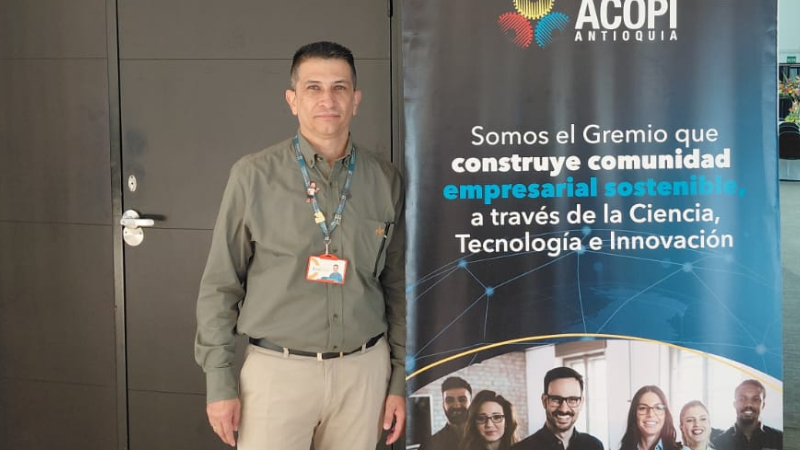 Decano_amigoniano_participa_en_la_instalacion_de_la_Mesa_Mipyme_de_Acopi_Antioquia.png