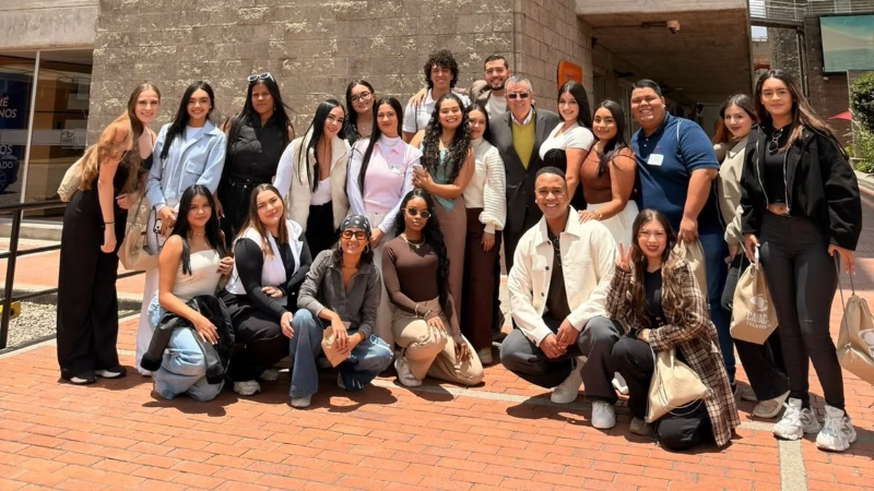 Estudiantes_de_Comunicacion_pasaron_de_las_aulas_en_Medellin_a_los_medios_en_Bogota.png