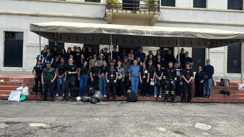 La_Universidad_Catolica_Luis_Amigo_capacita_a_150_soldados_en_Medellin.png