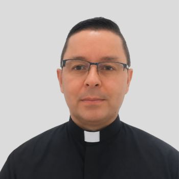 Pbro. Sandro Aníbal Castaño Suárez
