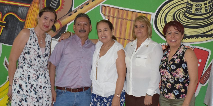 Ángela Lopera, Javier Sánchez (Director ejecutivo de la Fundación Isaías Duarte Cancino), Luz Amparo Granada, Maryory Barrera (Directora del Centro Regional Apartadó de la Funlam) y Ángela Restrepo Jaramillo.