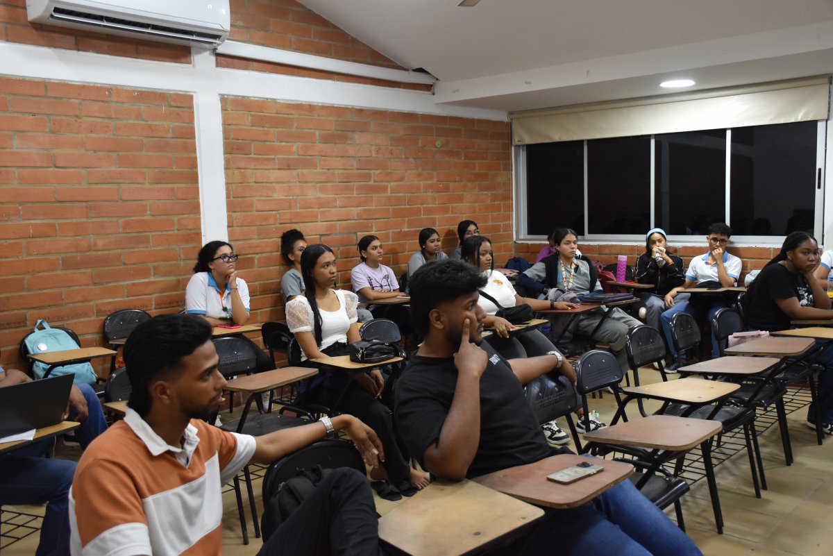 estudiantes.JPG