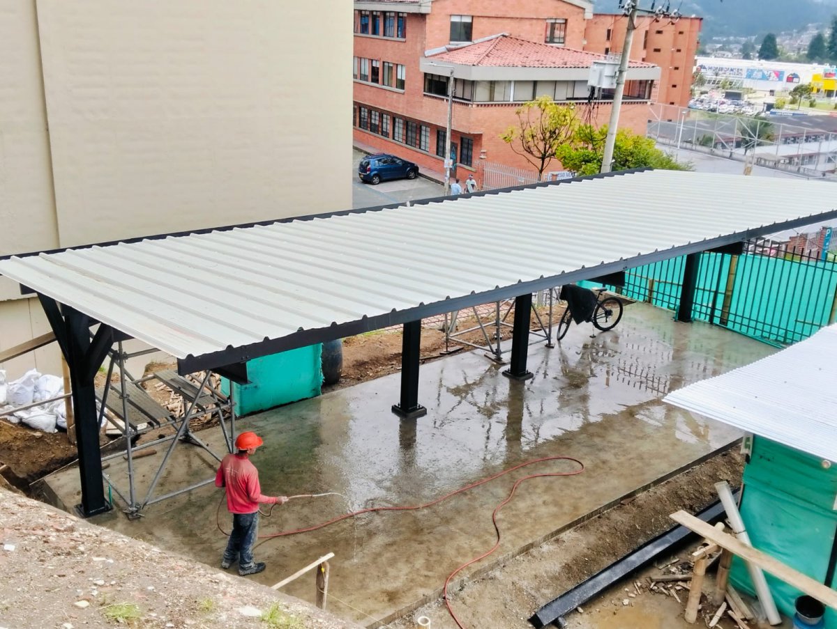 pérgola en el hall central