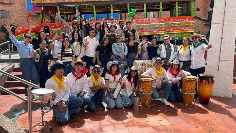 Estudiantes_ecuatorianos_de_la_UTEQ_realizaron_estancia_acad__mica_en_Manizales_2.png