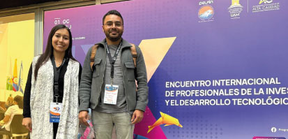 Docentes en el IX Encuentro Internacional de Profesionales de la Investigación y el Desarrollo Tecnológico