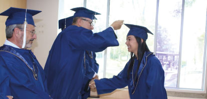 Docente de Negocios Internacionales obtiene título de Doctora en Ingeniería con tesis meritoria
