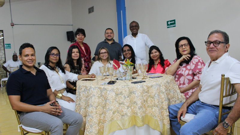 Encuentro_egresados_1.png